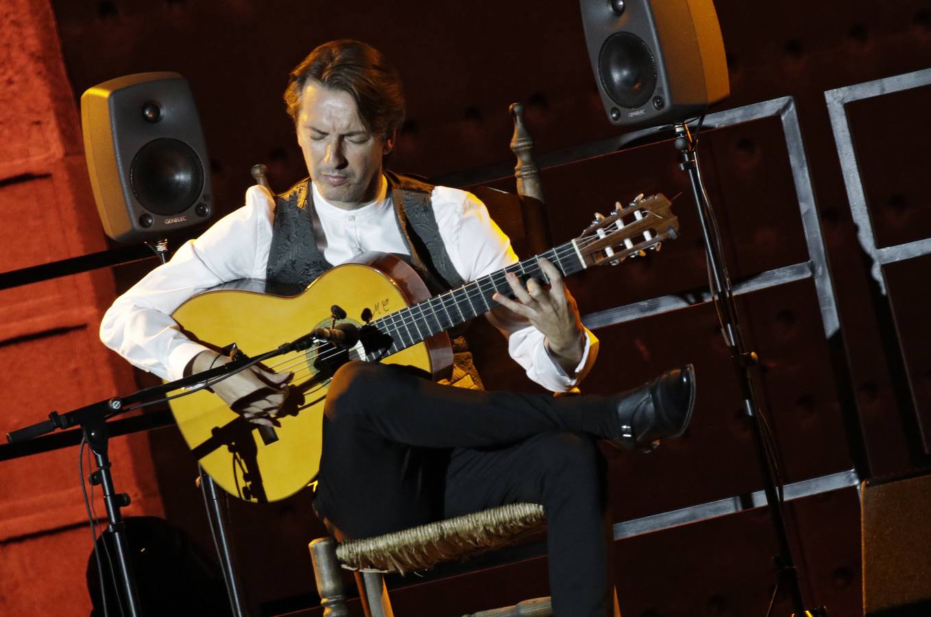 Bienal de Flamenco: en imágenes, el recital de Manuel de la Luz en el Alcázar