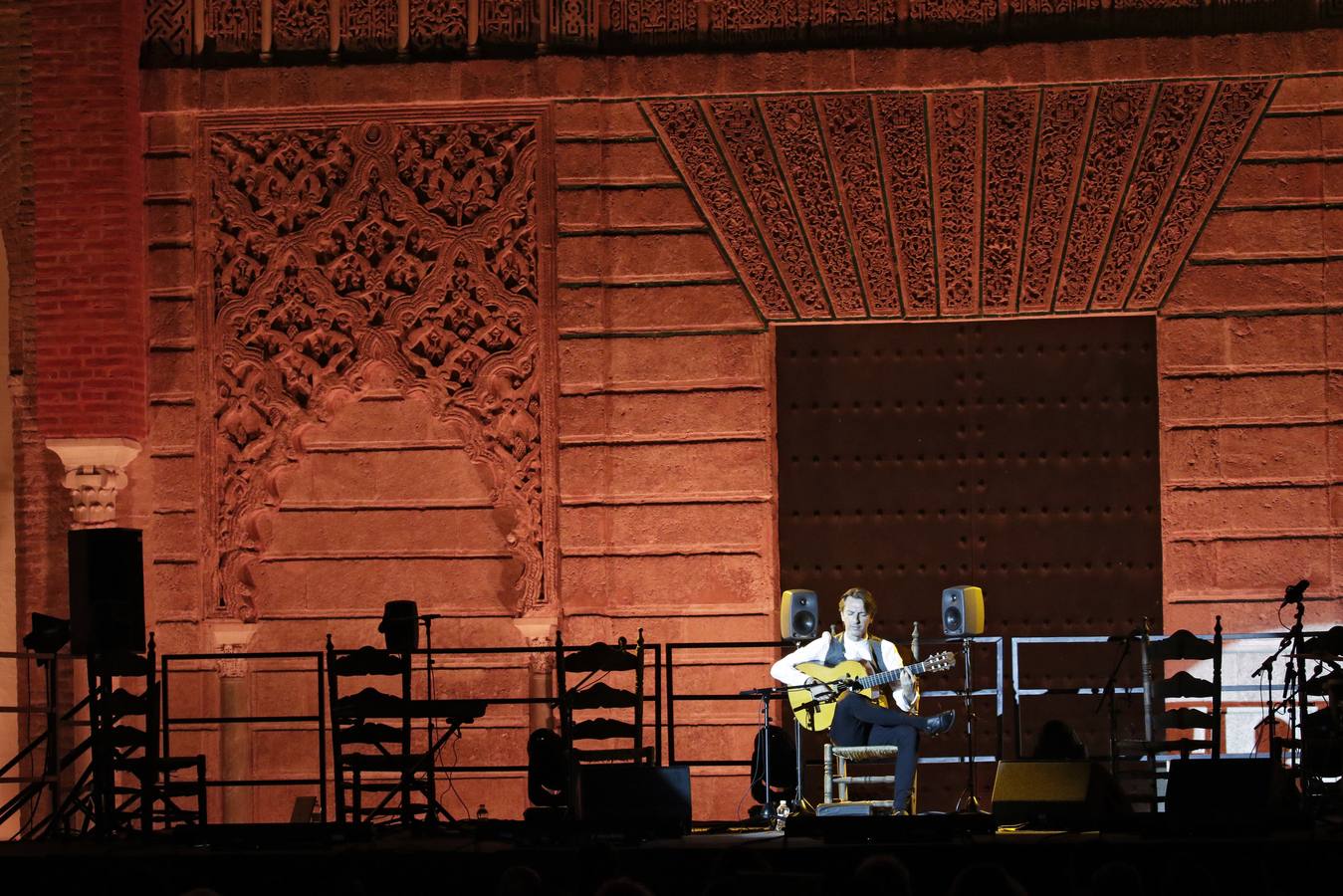 Bienal de Flamenco: en imágenes, el recital de Manuel de la Luz en el Alcázar