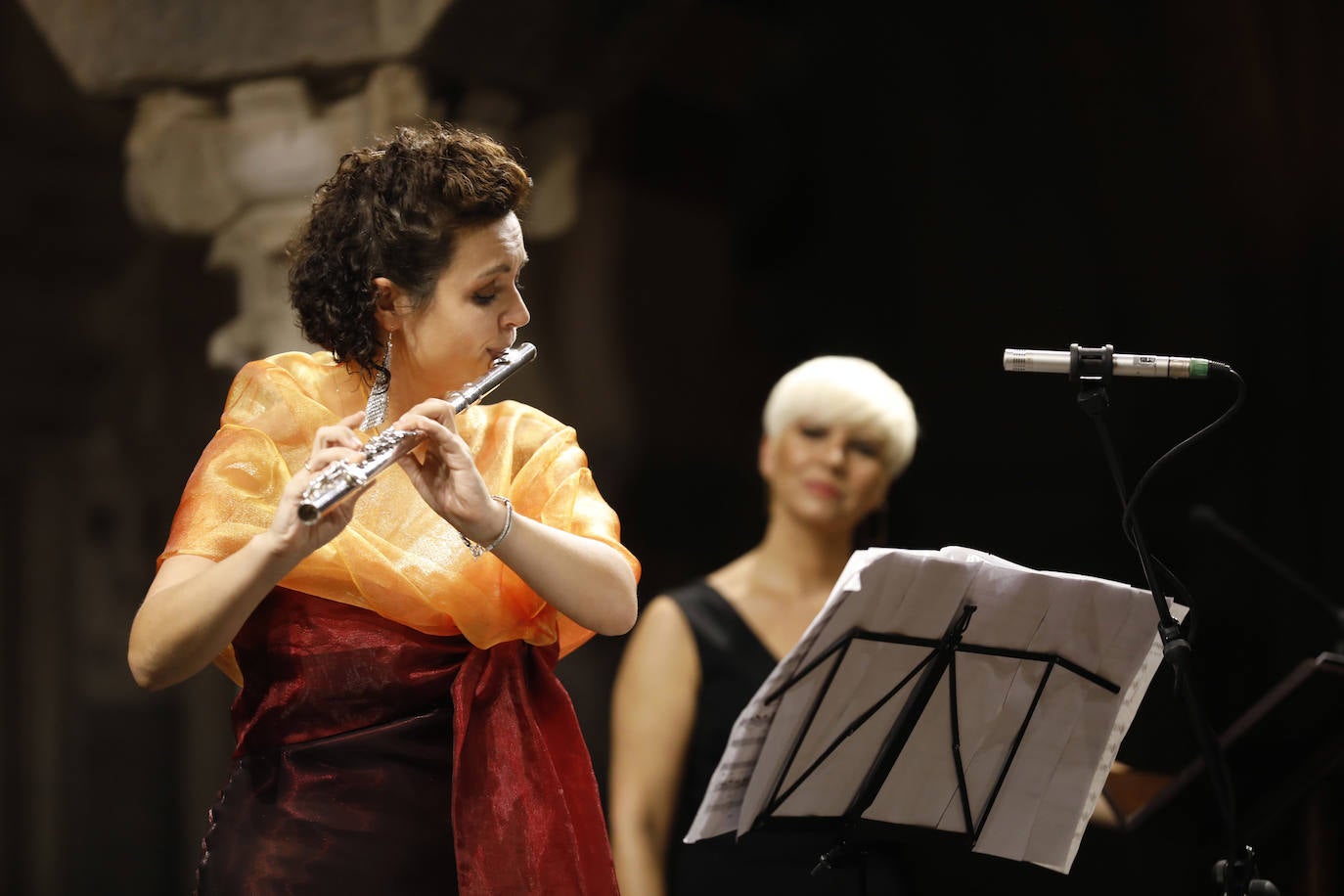 El concierto de Pasión Vega en la Mezquita-Catedral de Córdoba, en imágenes