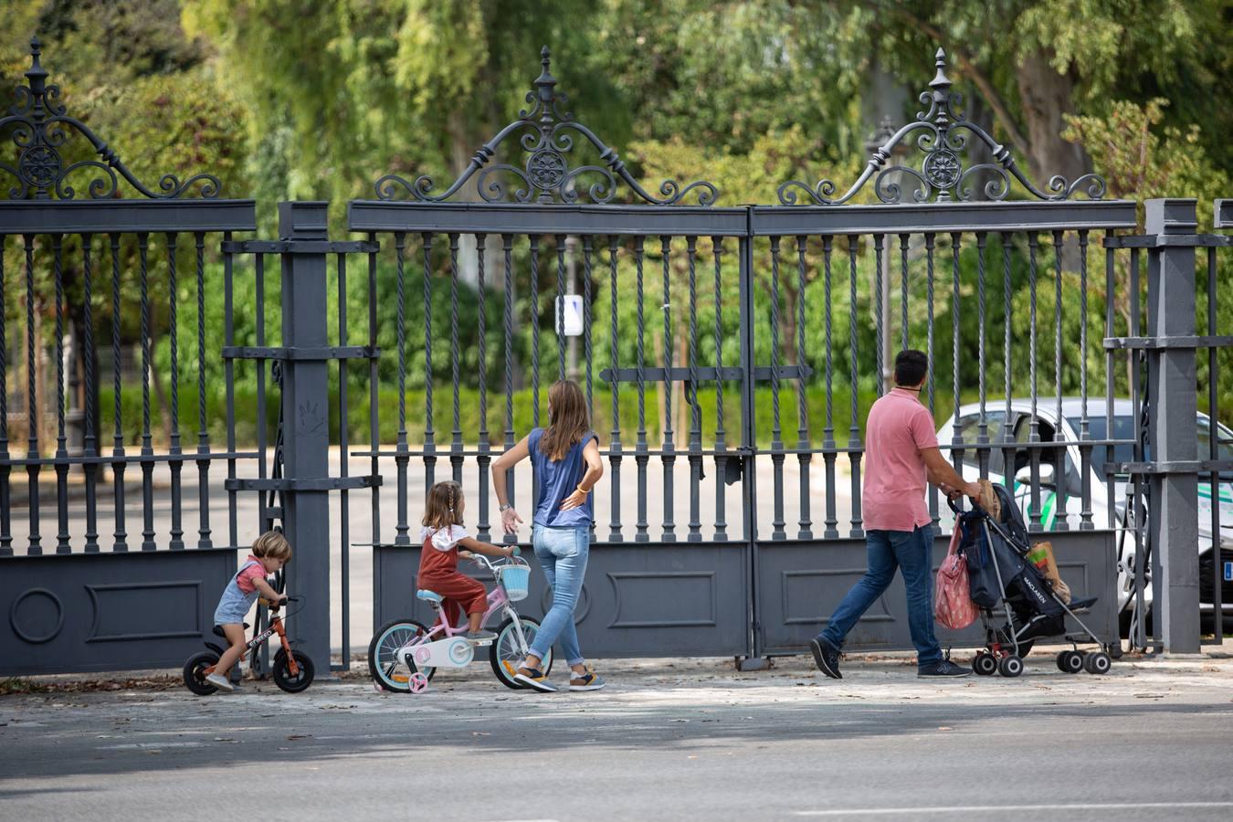 Los parques de Sevilla, cerrados desde el viernes