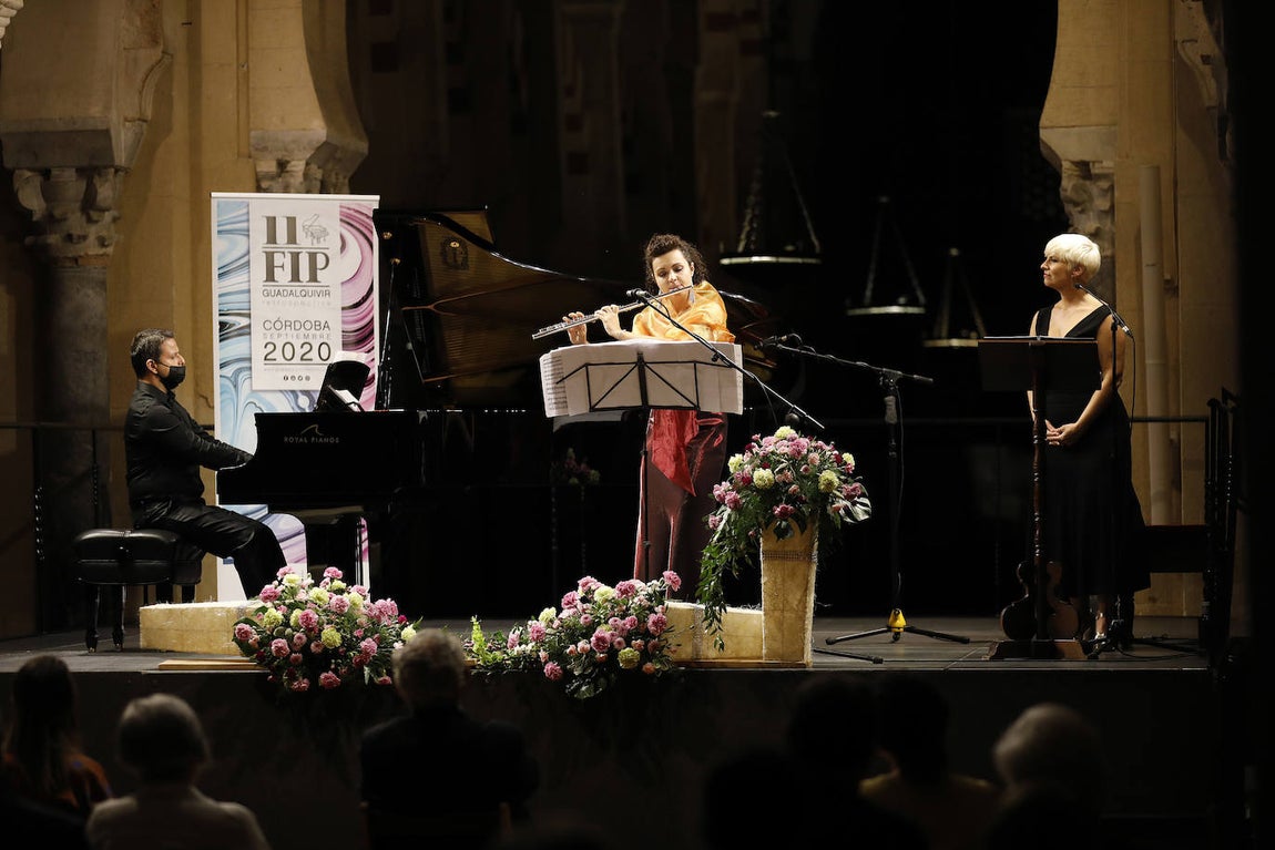 El concierto de Pasión Vega en la Mezquita-Catedral de Córdoba, en imágenes