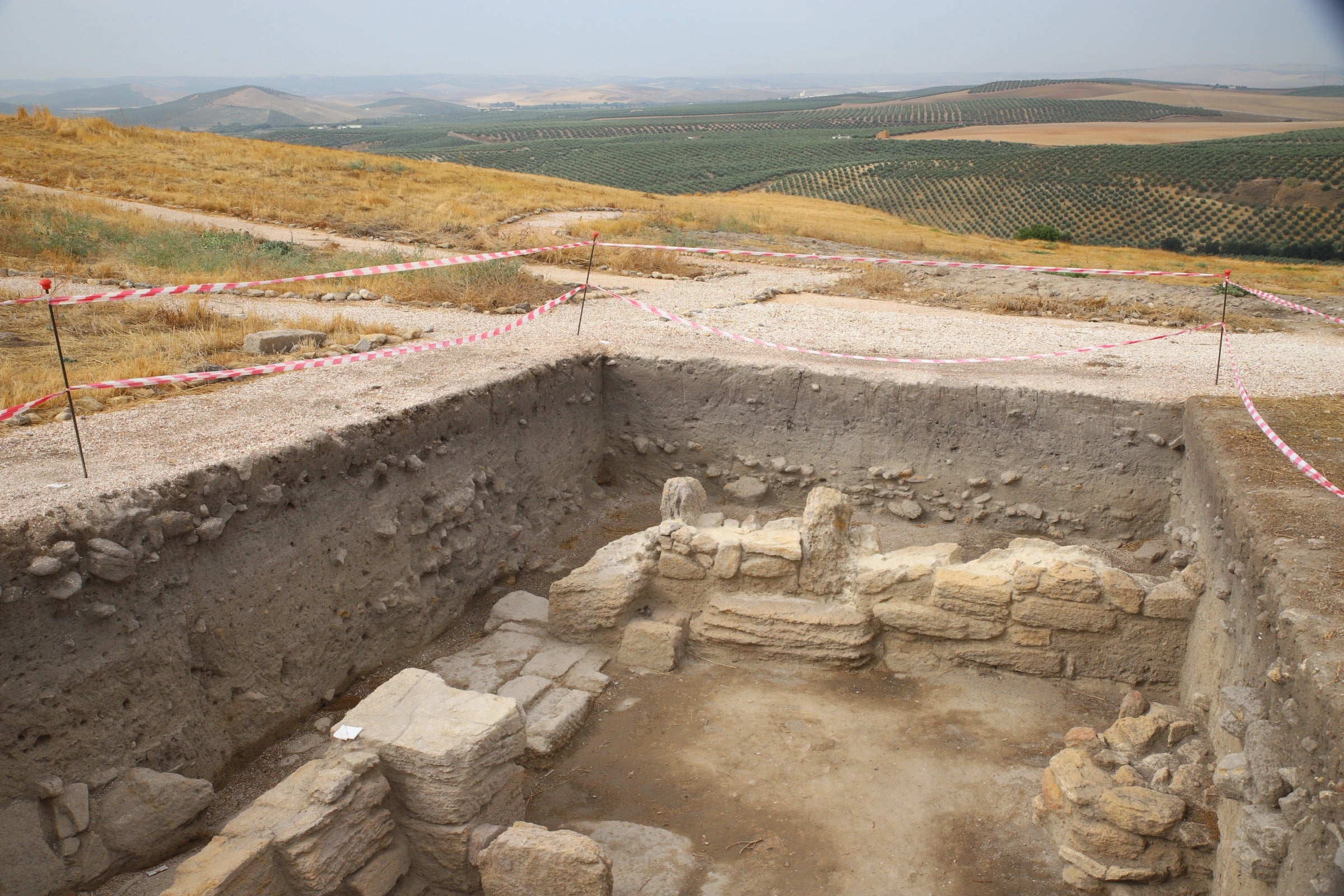 Los nuevos hallazgos en el yacimiento de Ategua en Córdoba, en imágenes