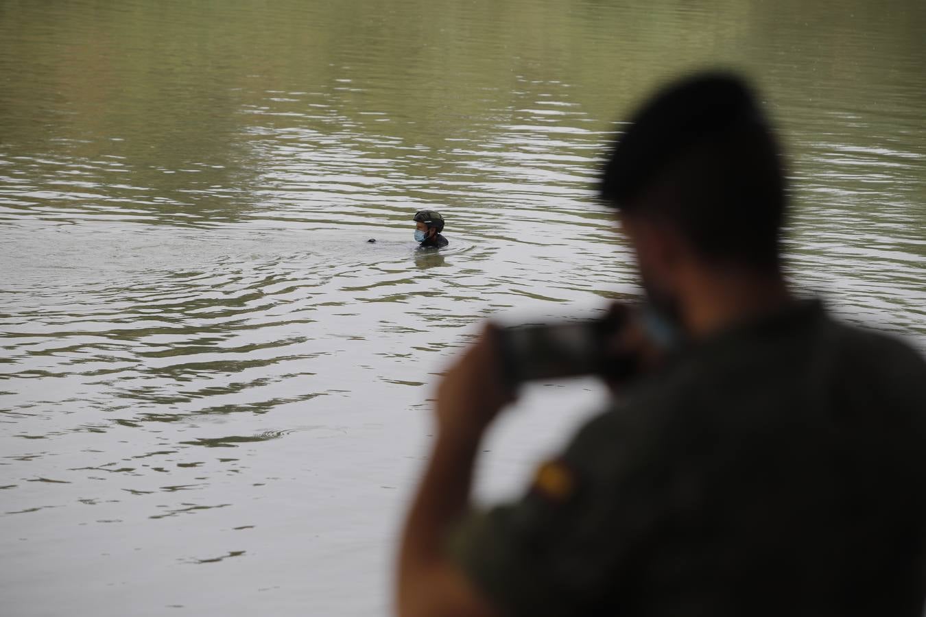 La búsqueda de José Morilla en el Guadalquivir, en imágenes