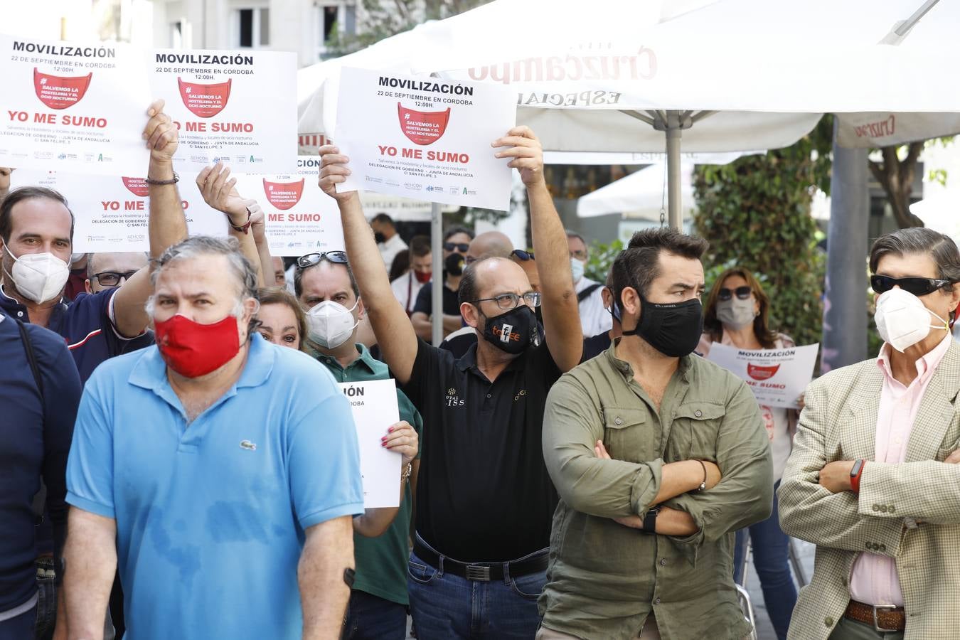 La protesta de los bares y el ocio nocturno en Córdoba, en imágenes