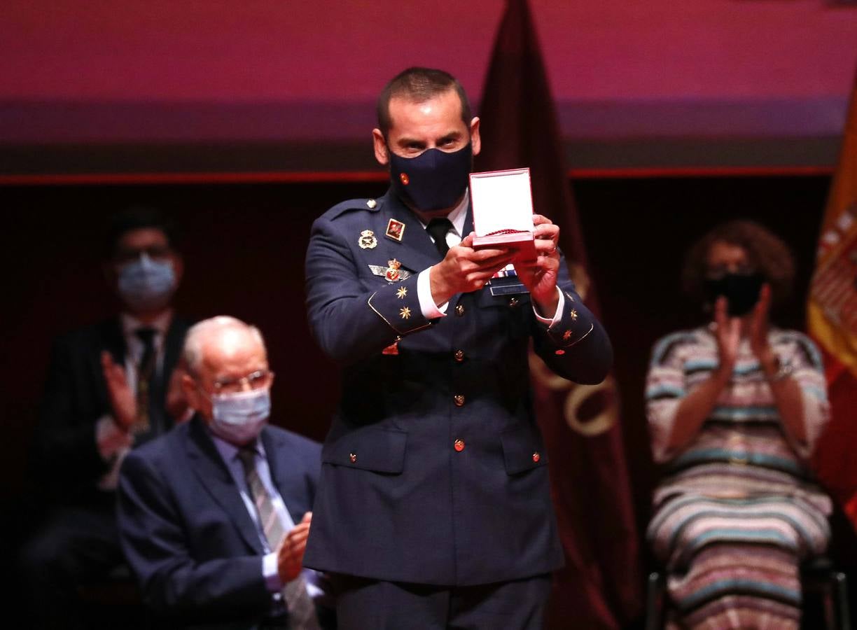 La entrega de las medallas de la ciudad de Sevilla, en imágenes (I)