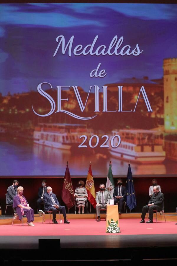 La entrega de las medallas de la ciudad de Sevilla, en imágenes (I)