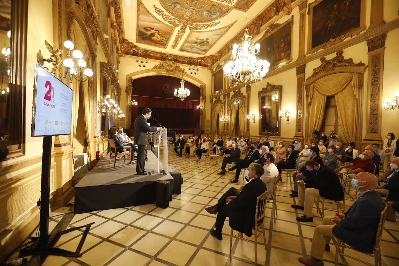 El coloquio de Ignacio Camacho y Rosa Belmonte en Córdoba, en imágenes