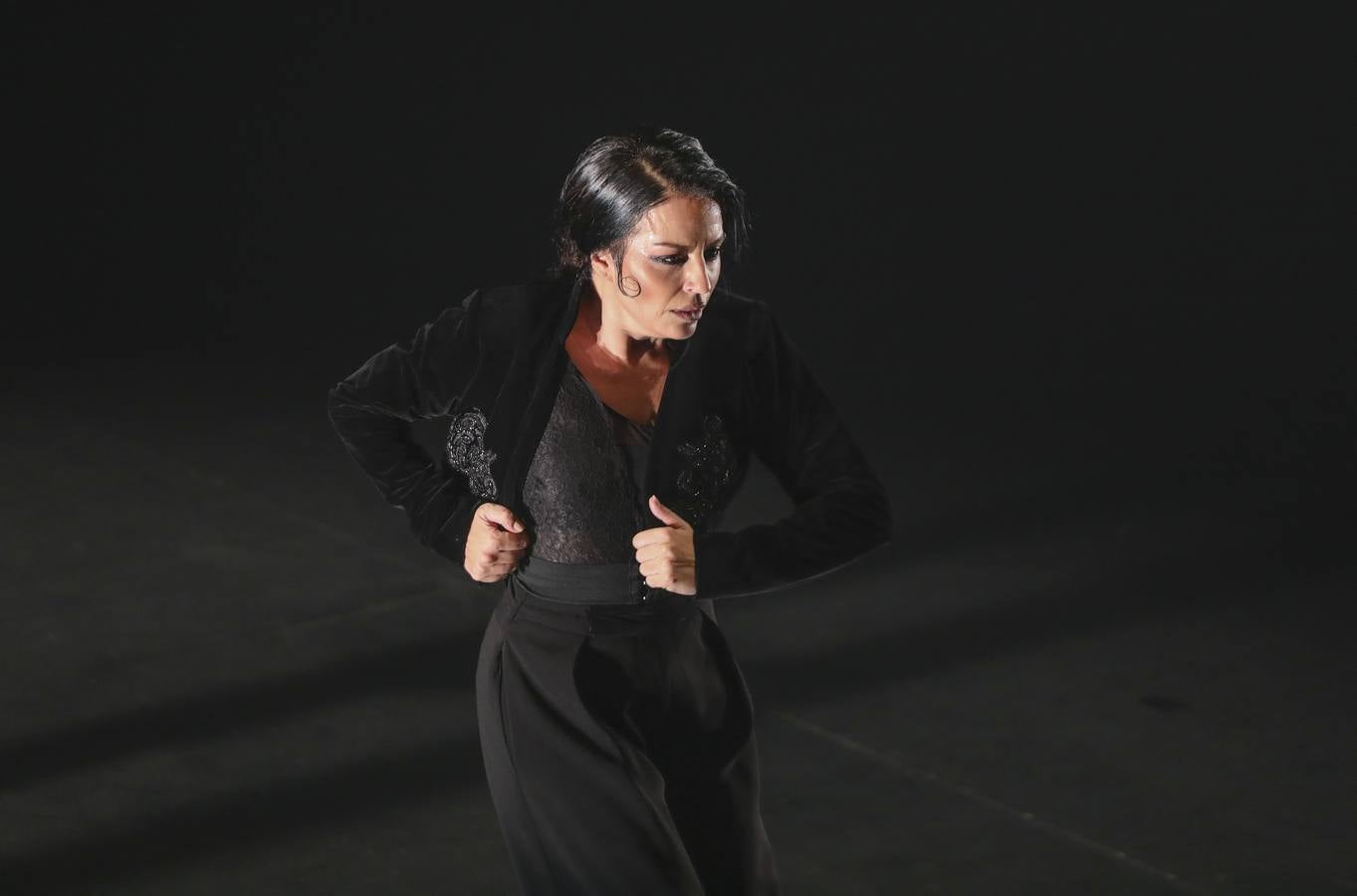 Bienal de Flamenco 2020: Mercedes de Córdoba en el Teatro Central con «Ser: Ni conmigo ni sin mí»