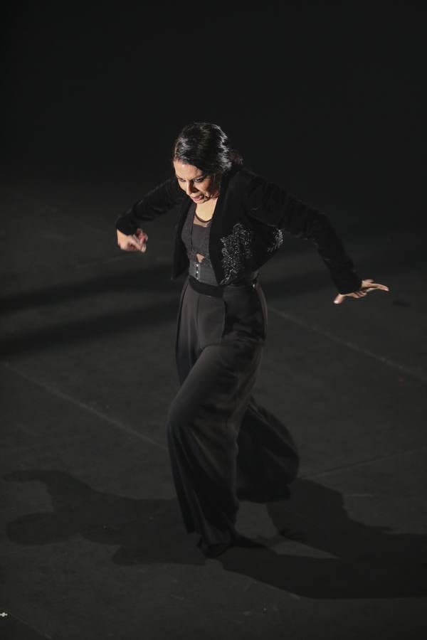 Bienal de Flamenco 2020: Mercedes de Córdoba en el Teatro Central con «Ser: Ni conmigo ni sin mí»