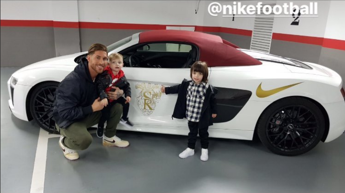 Audi R8 Spyder. Uno de los súper deportivos más llamativos del jugador es su Audi R8 totalmente personalizado. Pintado en blanco y con los logos de Nike y el de su yeguada en color oro, este dos plazas con motor V10 cuenta con una potencia de 540 CV, alcanza una velocidad máxima de 318 km/h y es capaz de acelerar de 0 a 100 en 3,6 segundos.