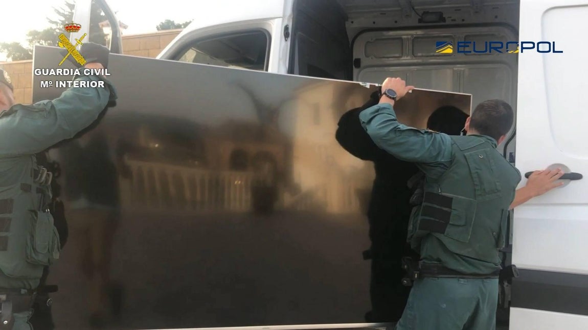 El dudoso gusto de los narcos, en imágenes