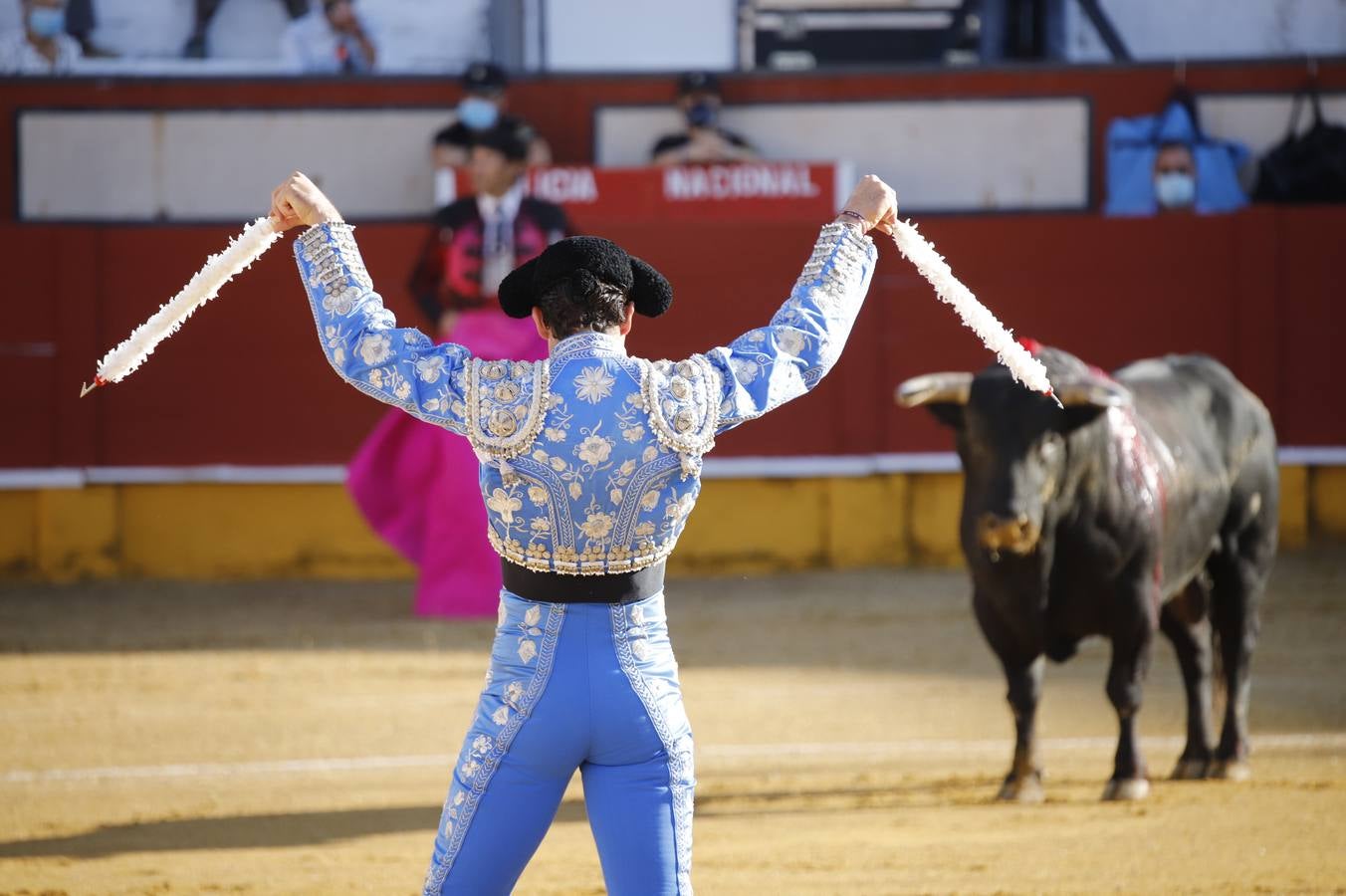 El «mano a mano» de enrique Ponce y Curro Díaz en Cabra, en imágenes (I)