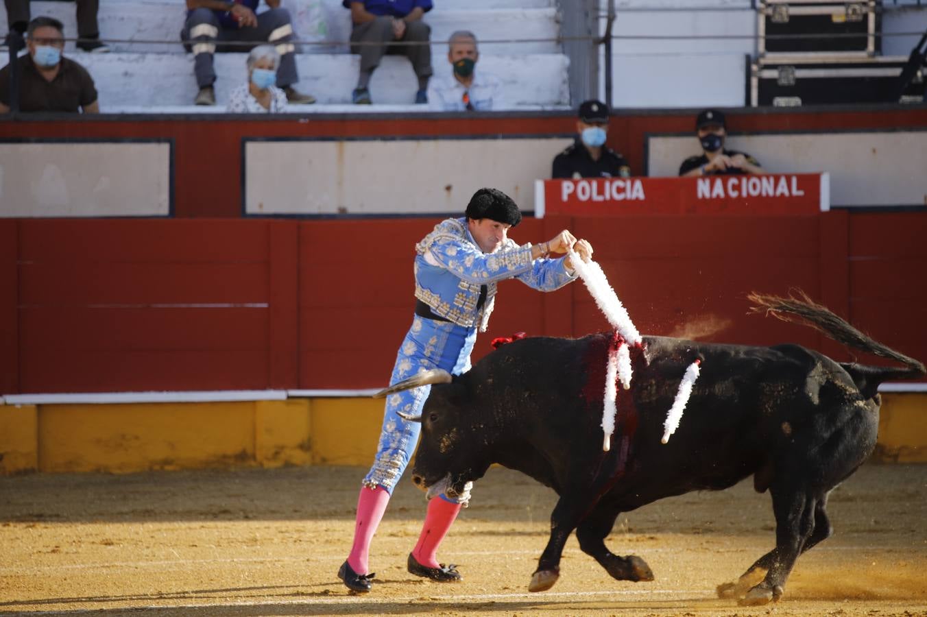 El «mano a mano» de enrique Ponce y Curro Díaz en Cabra, en imágenes (I)