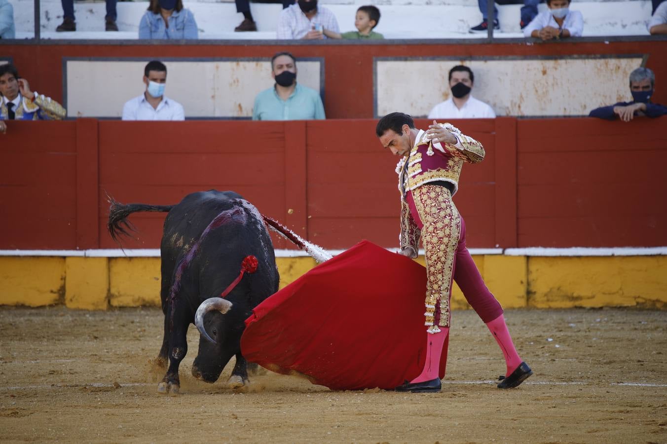 El «mano a mano» de enrique Ponce y Curro Díaz en Cabra, en imágenes (I)