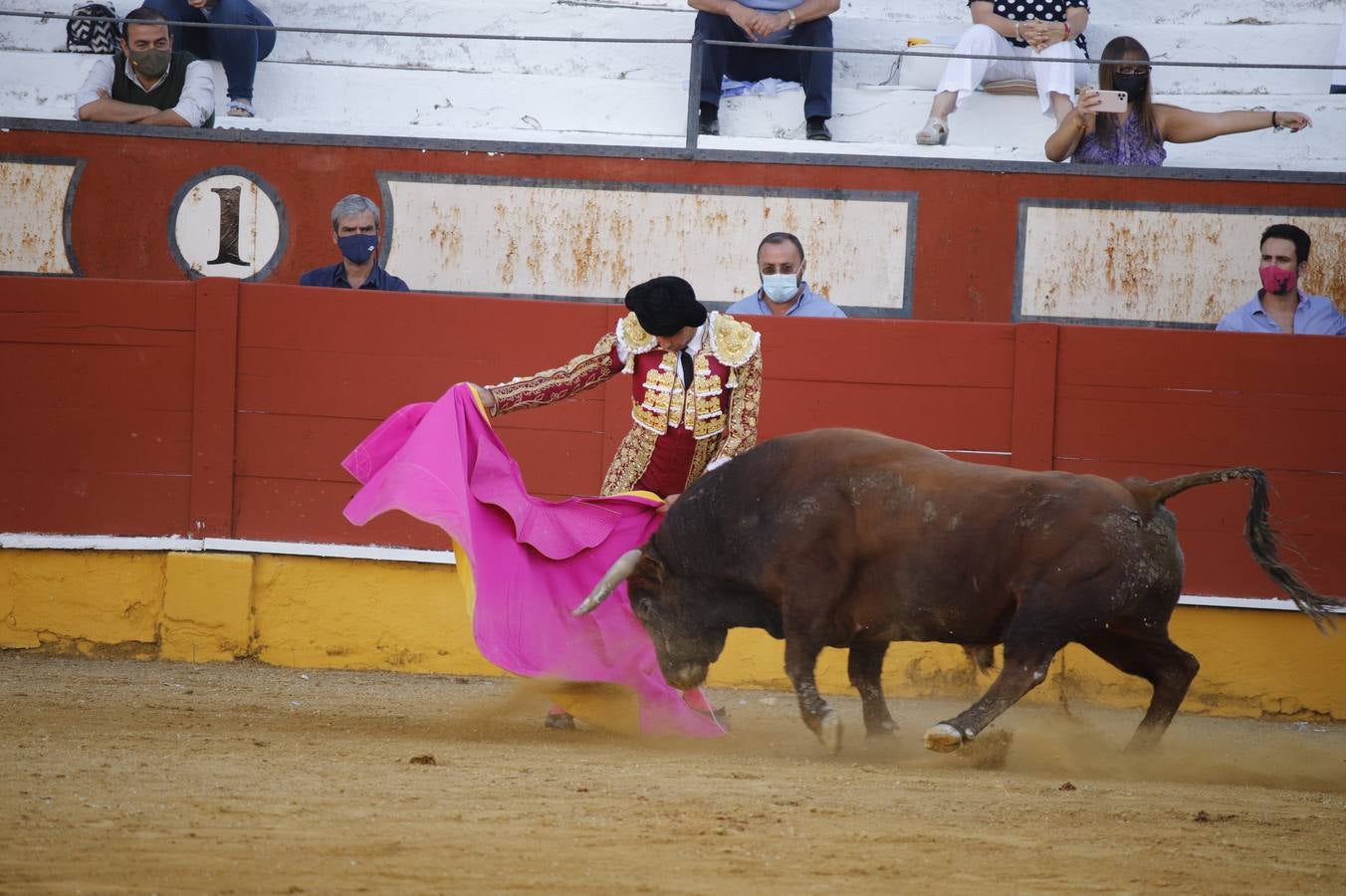 El «mano a mano» de enrique Ponce y Curro Díaz en Cabra, en imágenes (II)