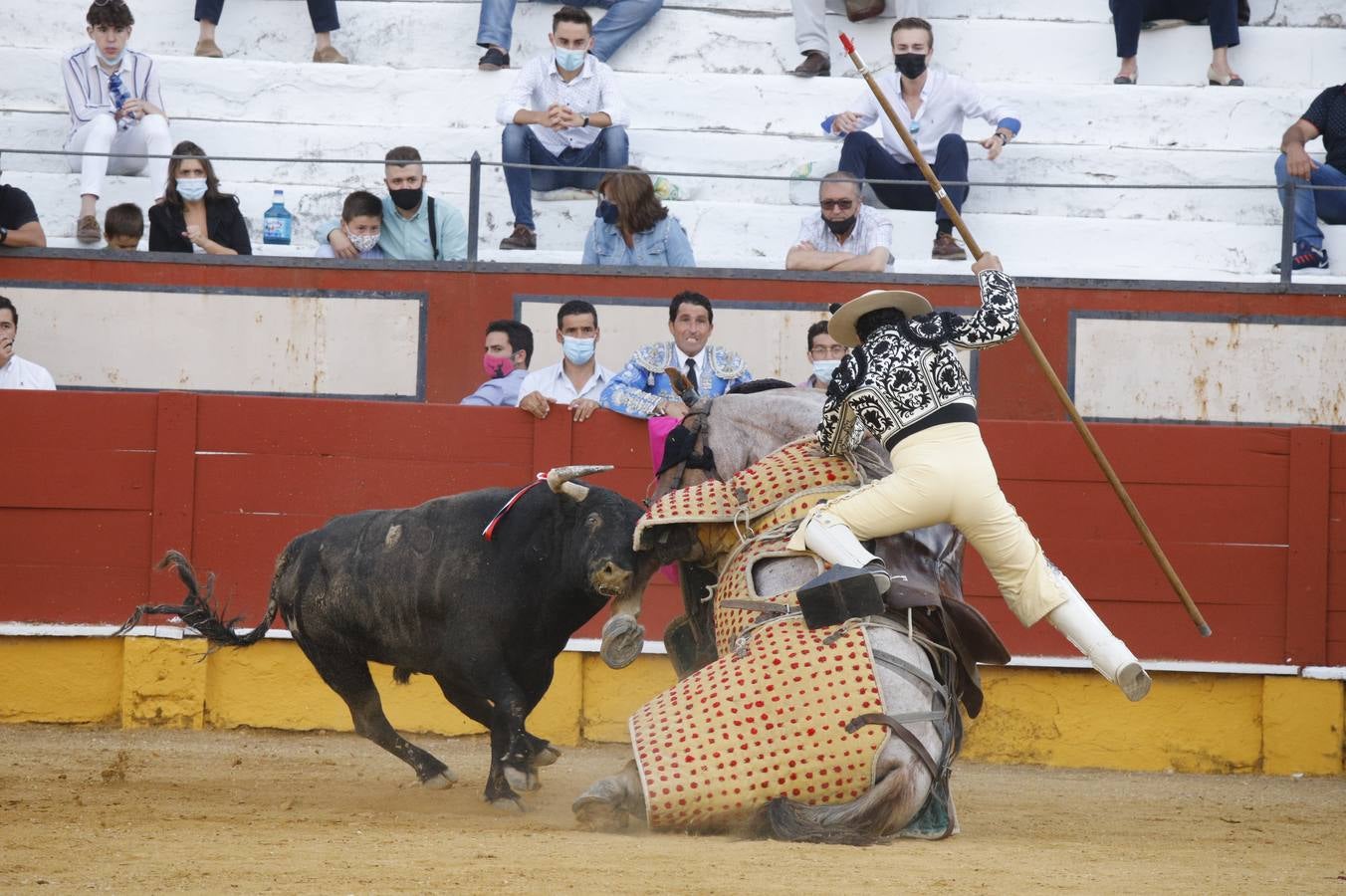 El «mano a mano» de enrique Ponce y Curro Díaz en Cabra, en imágenes (II)