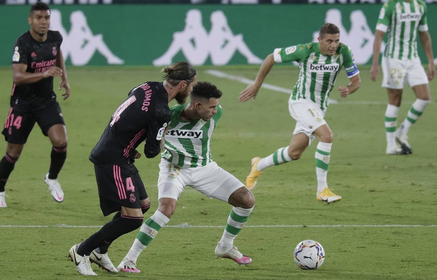 Las mejores imágenes del partido entre el Real Betis y el Real Madrid