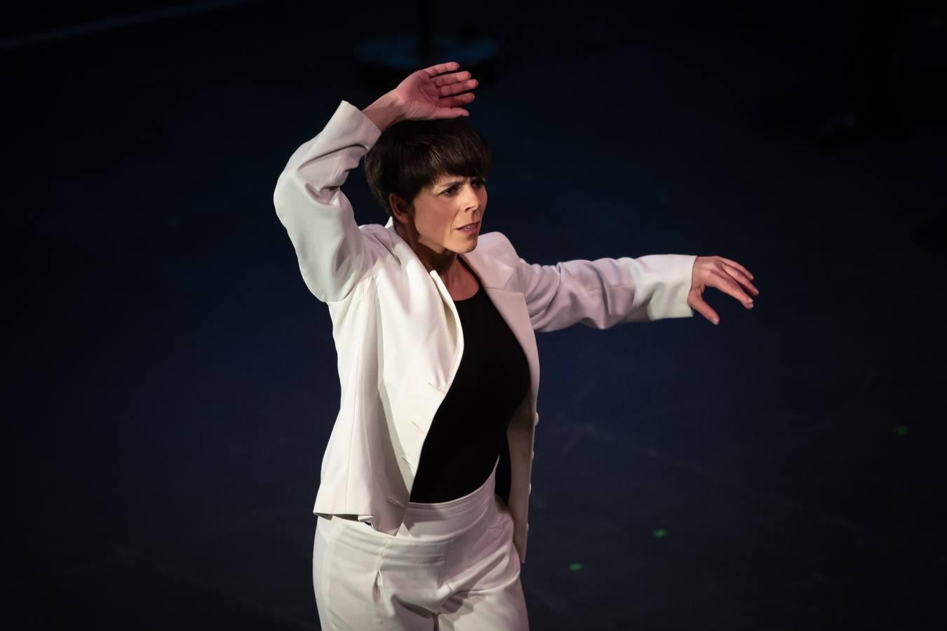 Leonor Leal baila para «Loxa» en la Bienal de Flamenco de Sevilla