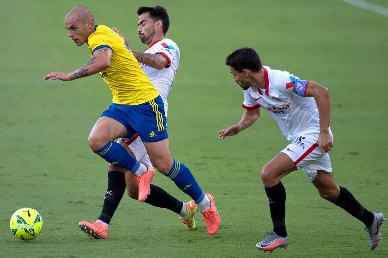 Las mejores imágenes del partido entre el Cádiz C.F. y el Sevilla F.C.