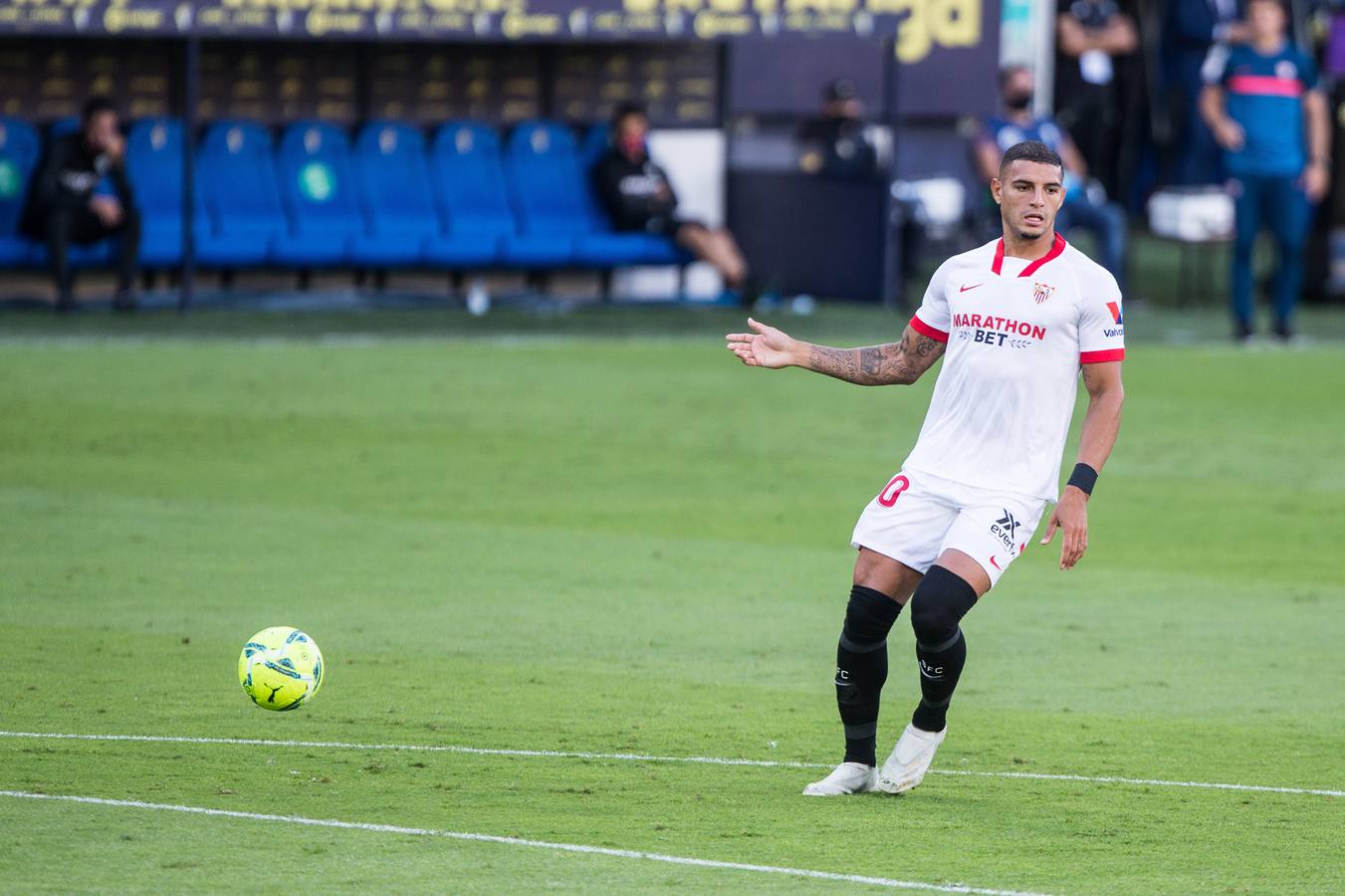 Las mejores imágenes del partido entre el Cádiz C.F. y el Sevilla F.C.