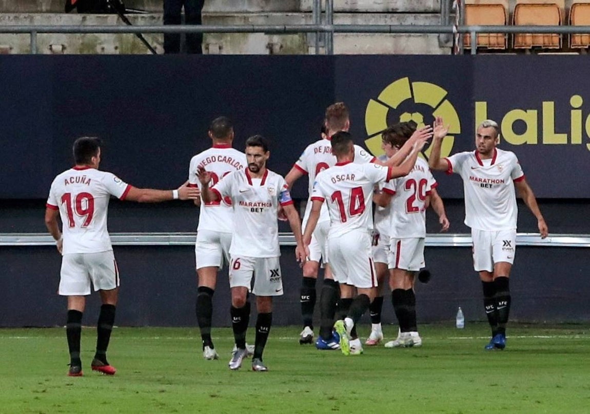 Las mejores imágenes del partido entre el Cádiz C.F. y el Sevilla F.C.