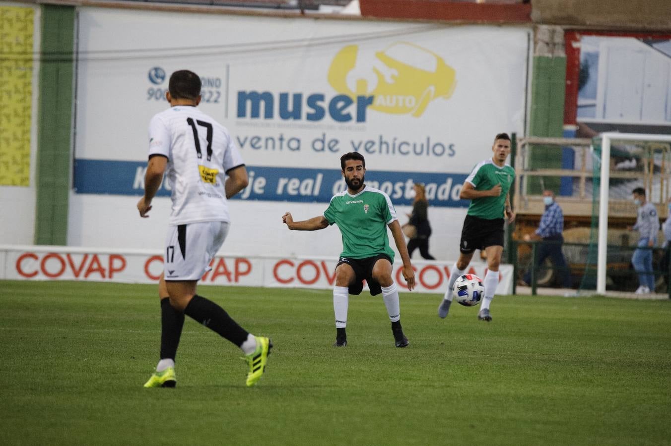 El ambiente y la victoria del Córdoba CF ante el Pozoblanco, en imágenes