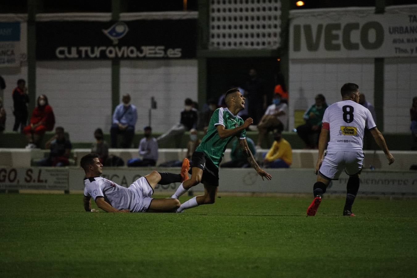 El ambiente y la victoria del Córdoba CF ante el Pozoblanco, en imágenes