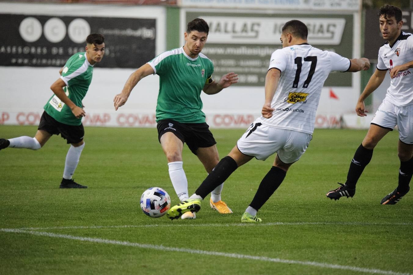 El ambiente y la victoria del Córdoba CF ante el Pozoblanco, en imágenes