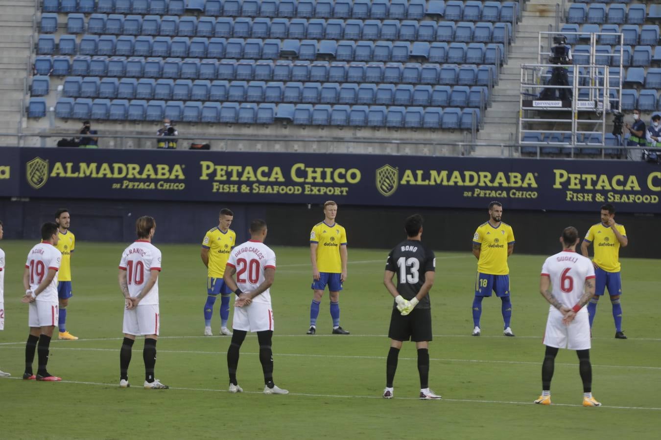 FOTOS: El partido Cádiz CF-Sevilla, en imágenes