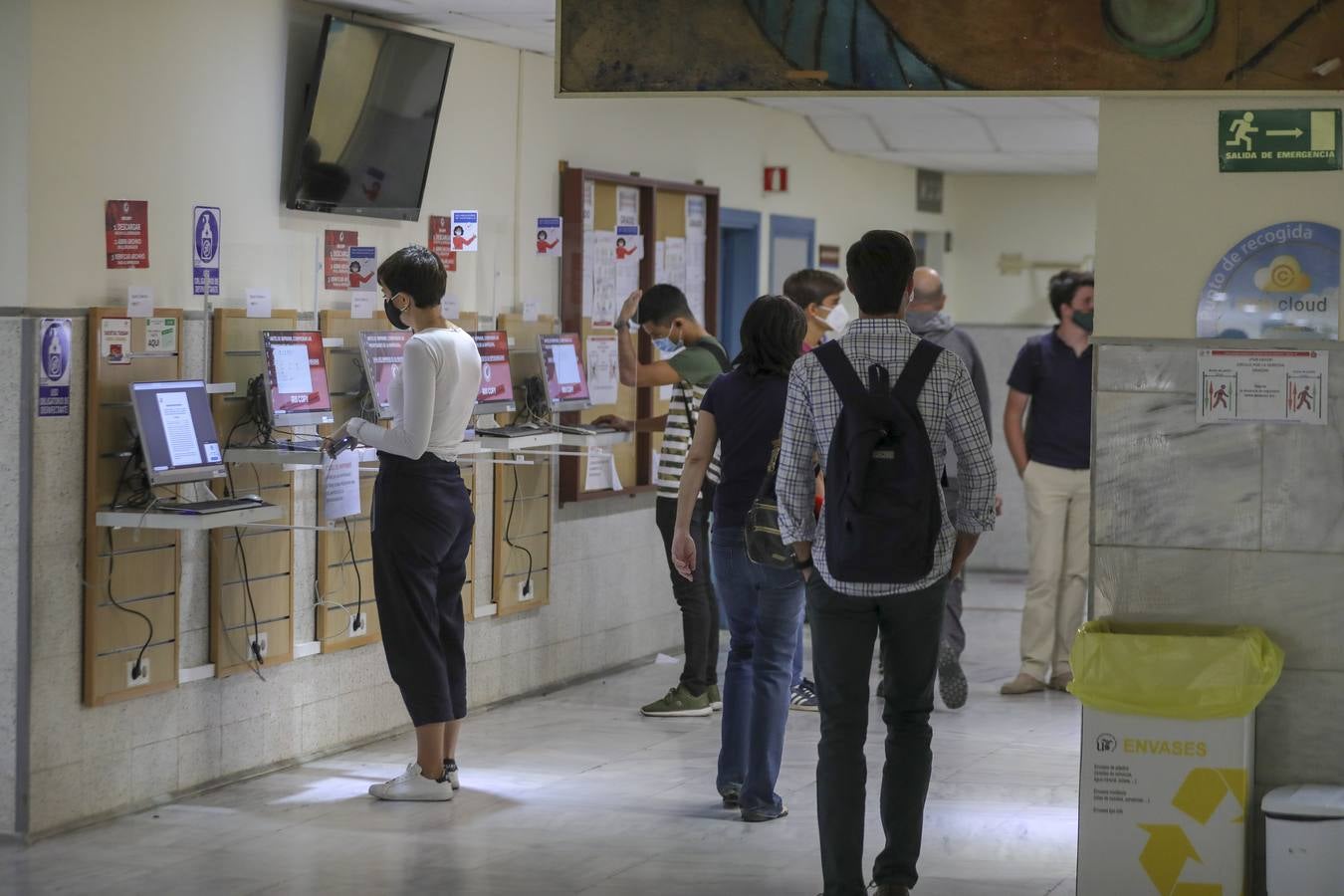 Inicio del curso de la Escuela Superior de Ingeniería de Sevilla, en imágenes