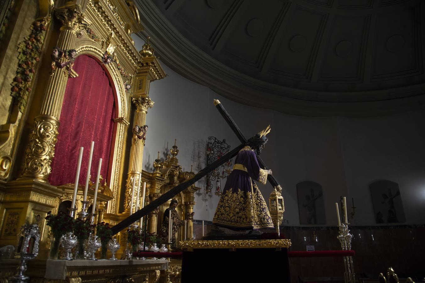 El Señor del Gran Poder con la túnica de «los devotos»