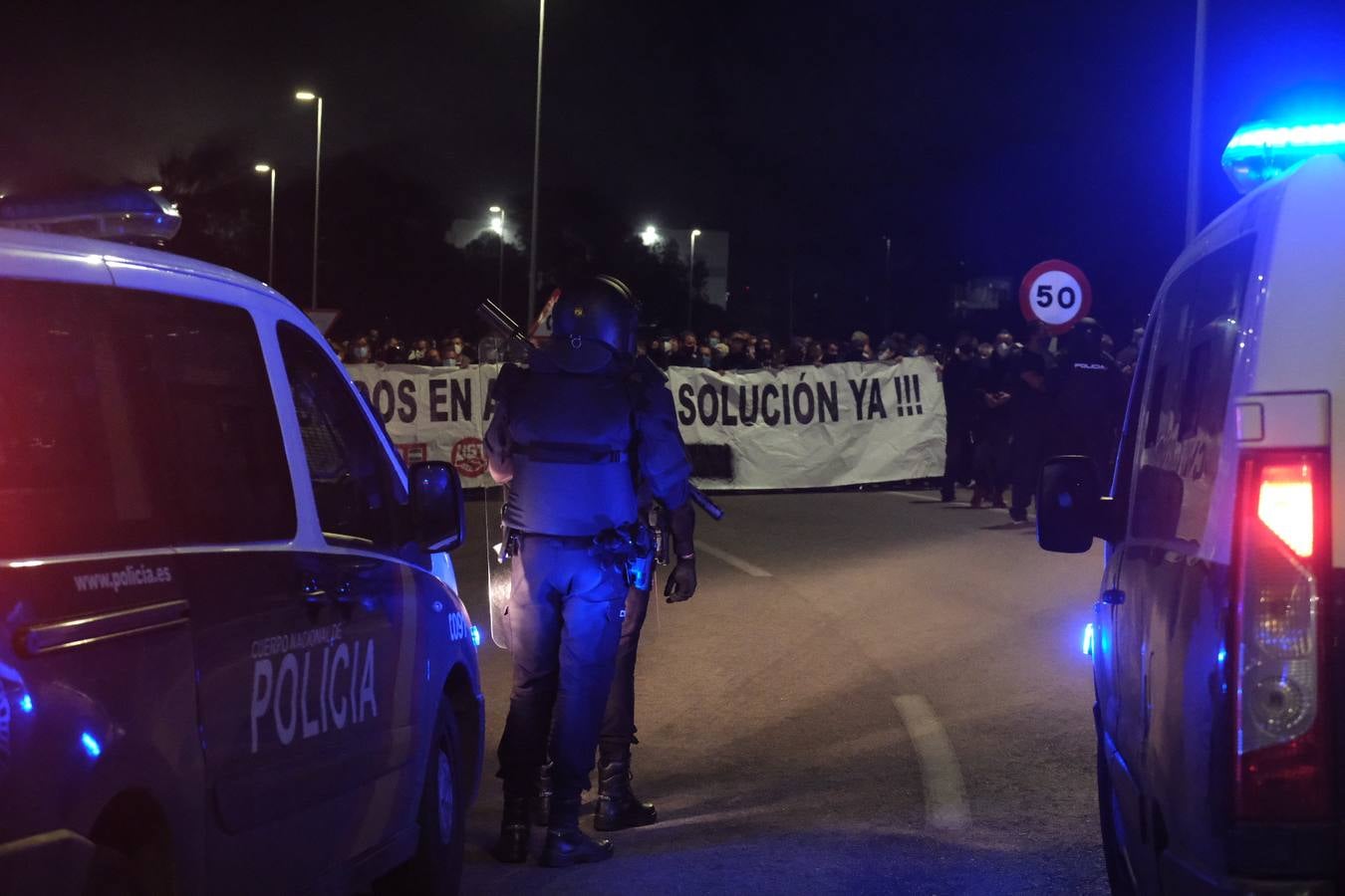 Tercer día de huelga de los trabajadores de Alestis en Cádiz