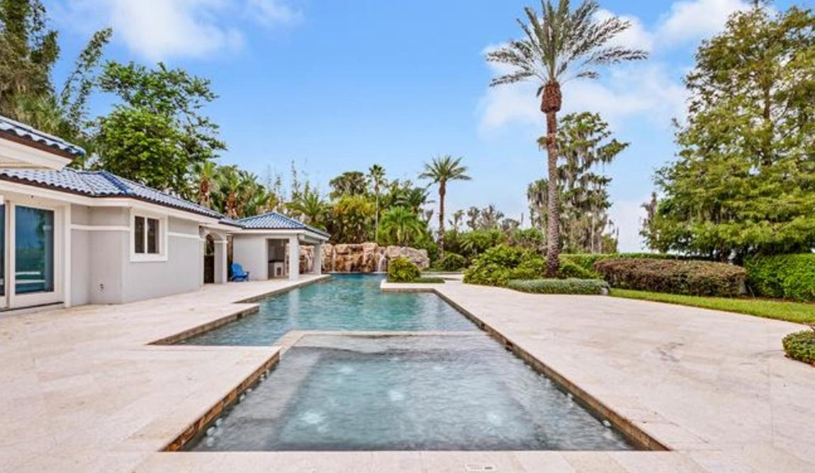 La mansión de 16 millones, su hogar. O’Neal ha puesto en venta su mansión de Orlando por un precio de 16,4 millones de euros, una cifra nada desdeñable teniendo en cuenta que la casa está tan personalizada que el nuevo propietario tendrá que someterla a una gran reforma en el caso de que no sea un acérrimo admirador del deportista.