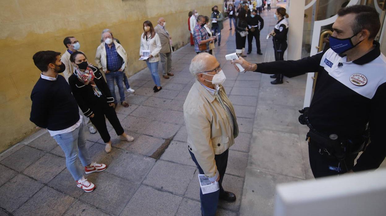 La vuelta de las funciones al Gran Teatro de Córdoba, en imágenes