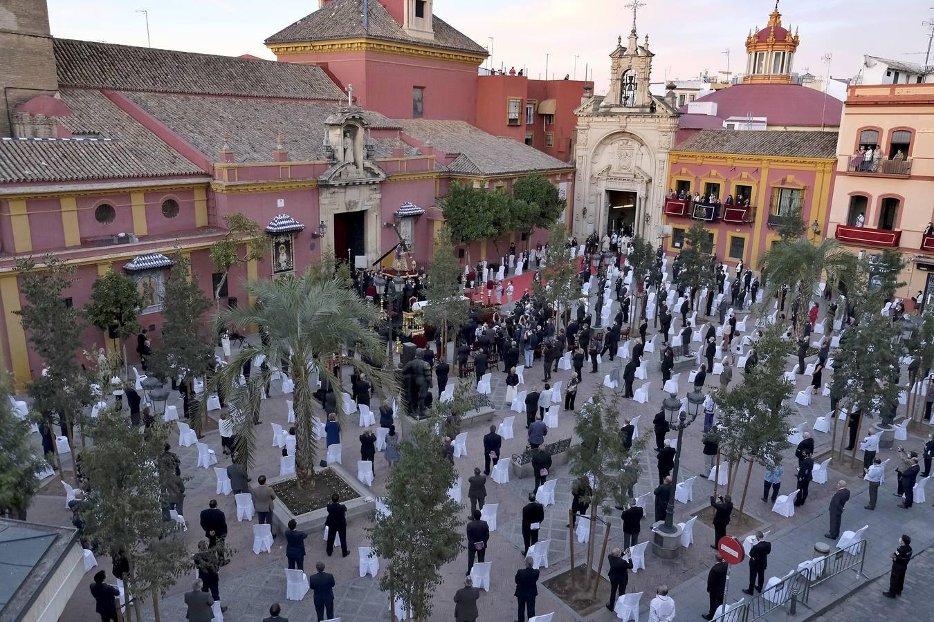 La misa de celebración de los 400 años del Gran Poder, en imágenes