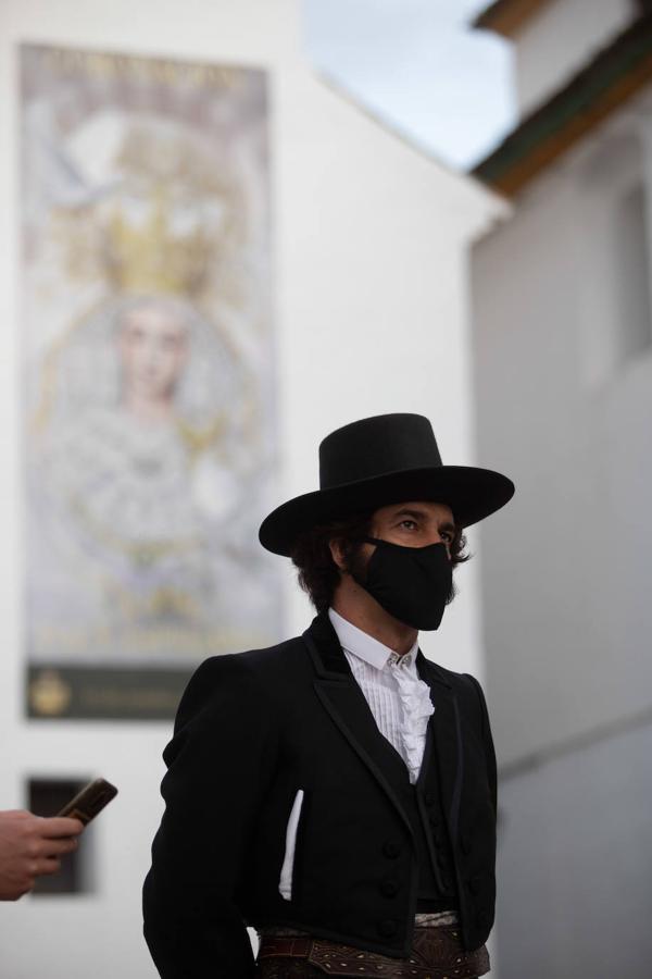 En imágenes, el saludo de Morante de la Puebla al Cristo de los Faroles de Córdoba