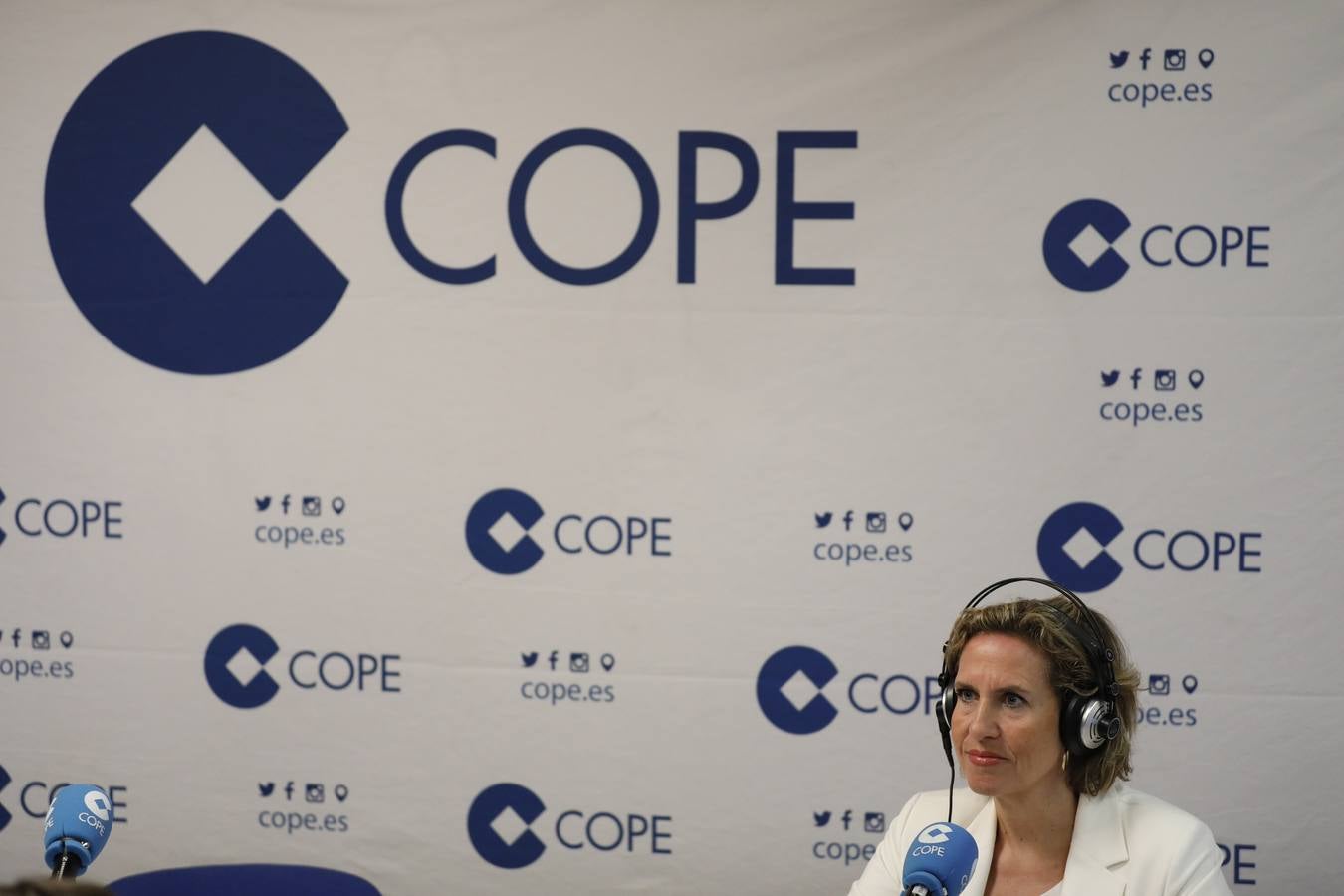 La emisión de «Fin de Semana» de Cope desde el Palacio de Viana, en imágenes