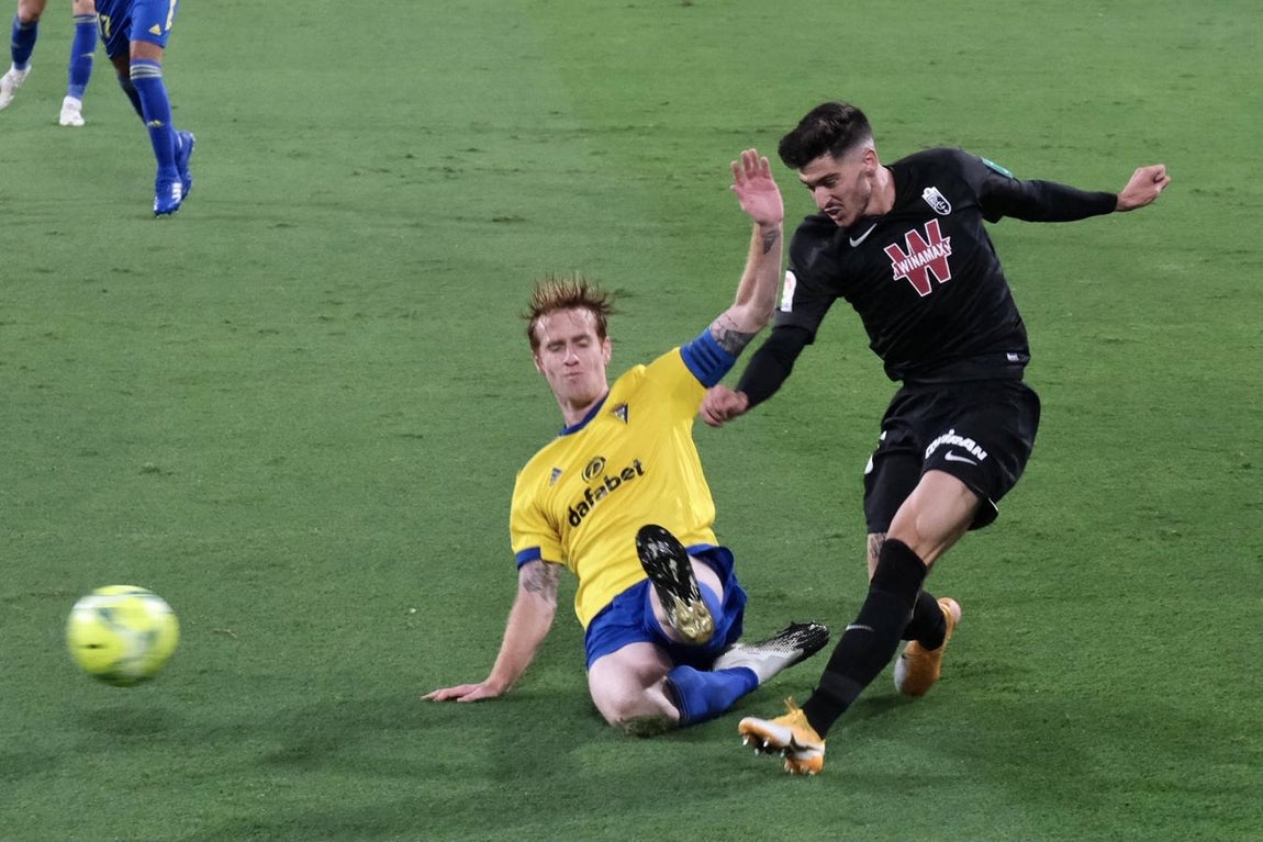 Fotos: las mejores imágenes del Cádiz CF-Granada CF (1-1)