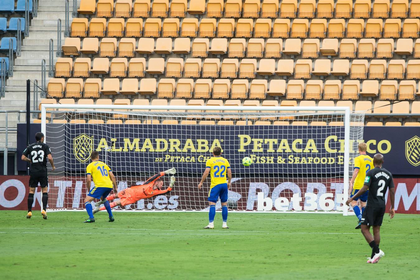 Fotos: las mejores imágenes del Cádiz CF-Granada CF (1-1)