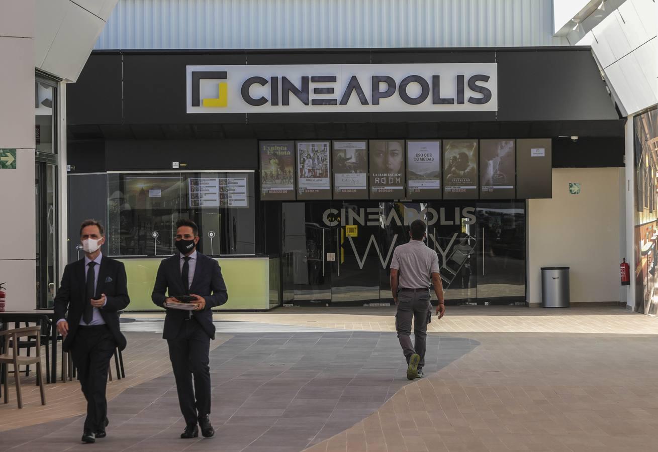 En imágenes, la inauguración del centro comercial Way Dos Hermanas