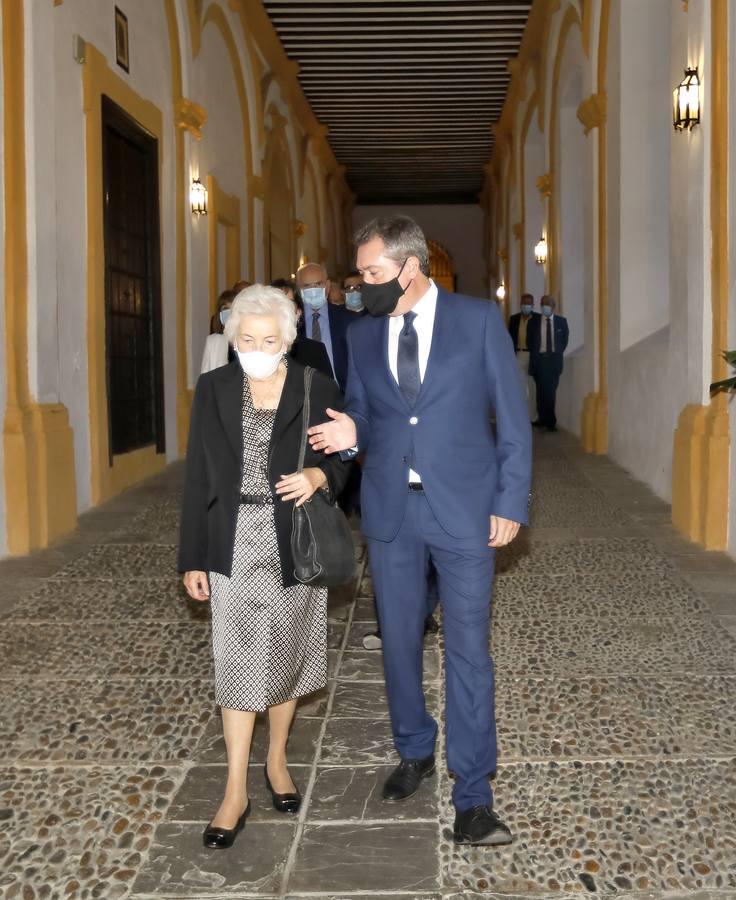 En imágenes, el homenaje póstumo al alcalde de Sevilla Manuel del Valle