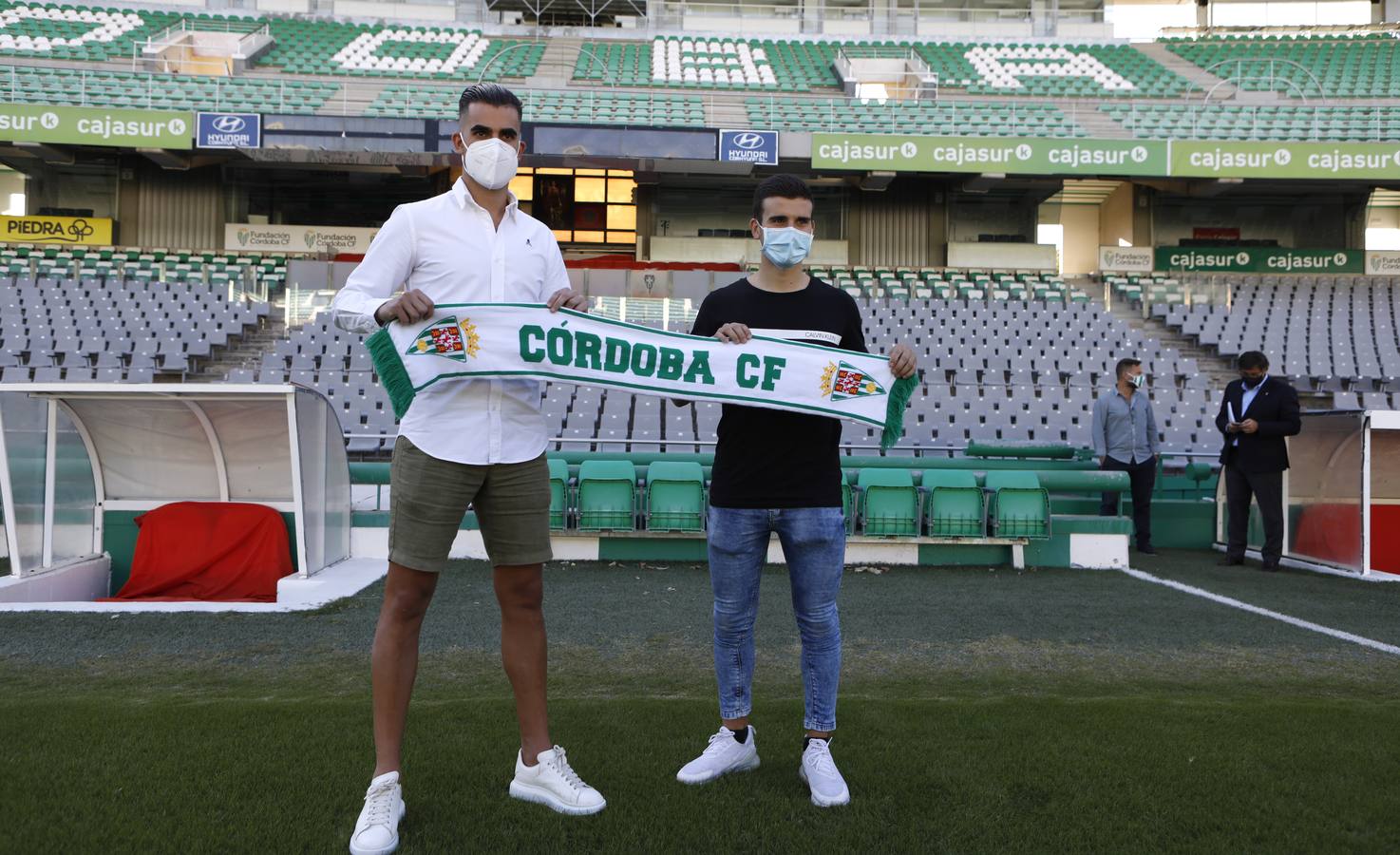 La presentación de Oyarzun y Salido en el Córdoba CF, en imágenes