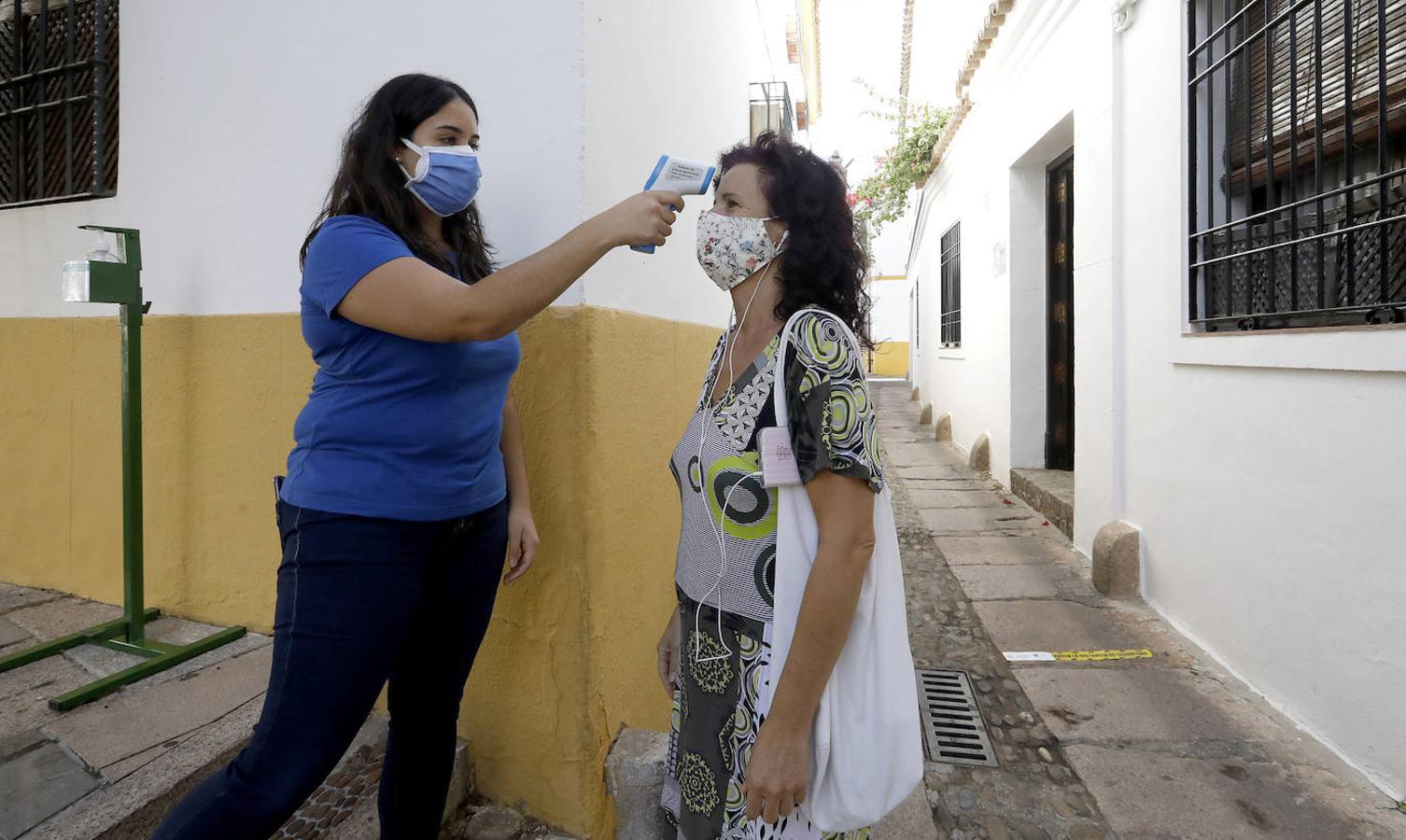 Patios Córdoba 2020 | La labor de los controladores y propietarios, en imágenes