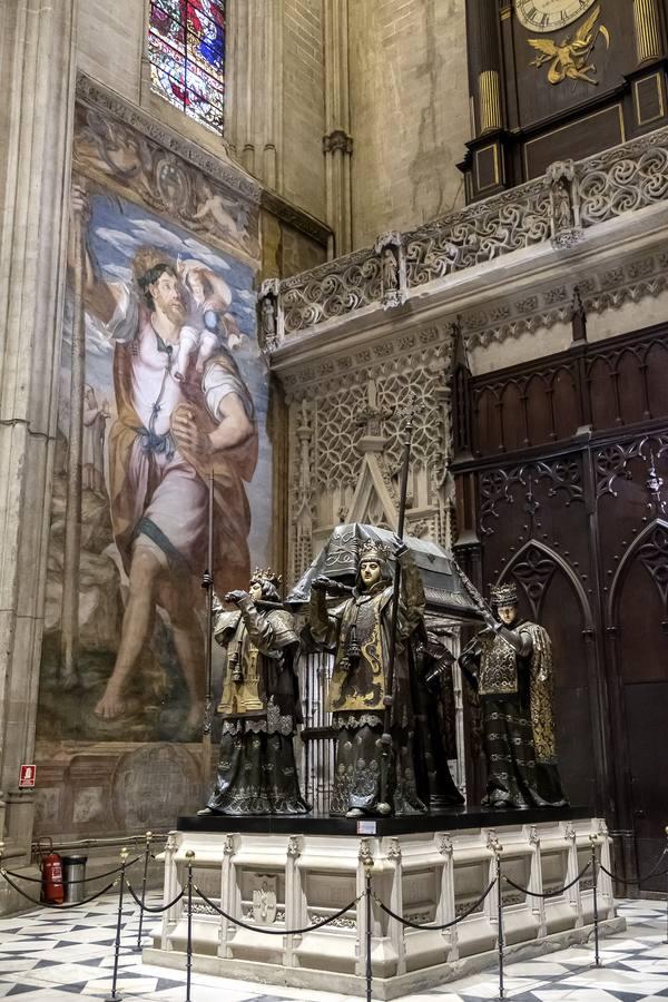 Tumba de Cristóbal Colón en la Catedral de Sevilla