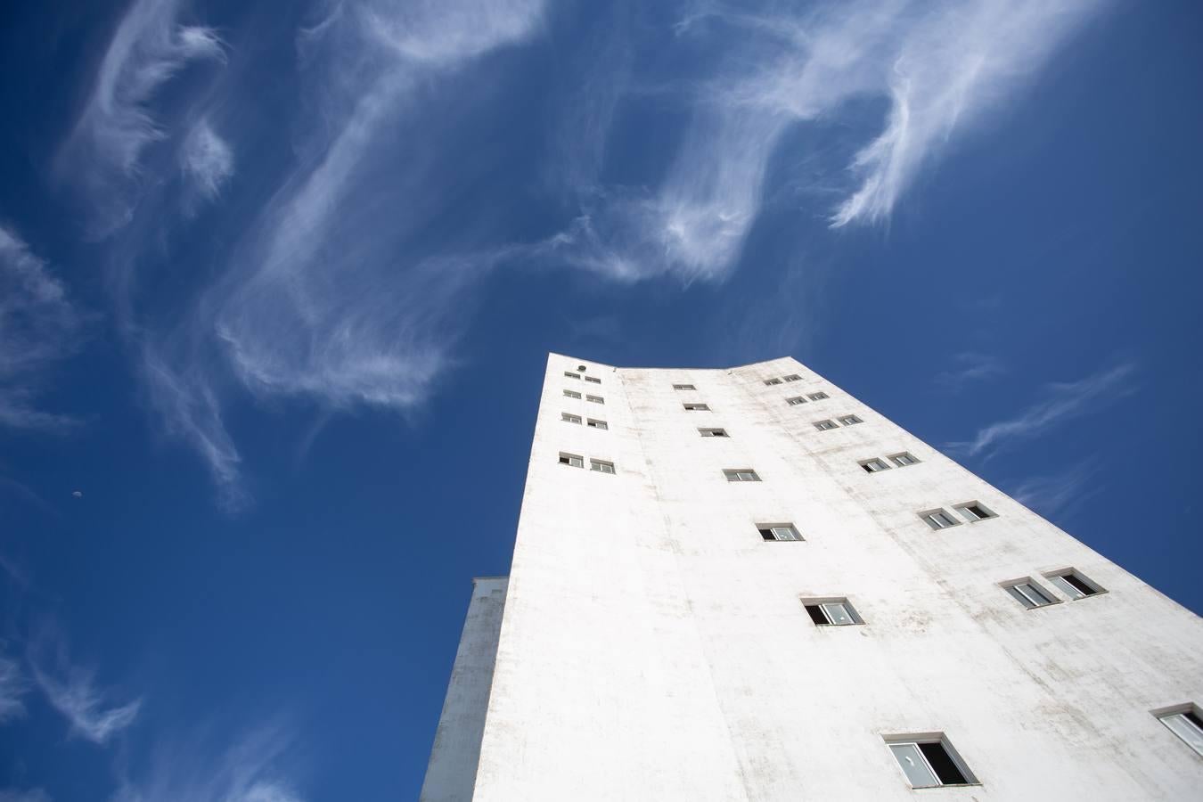 Reconversión del silo de Las Cabezas de San Juan, en imágenes