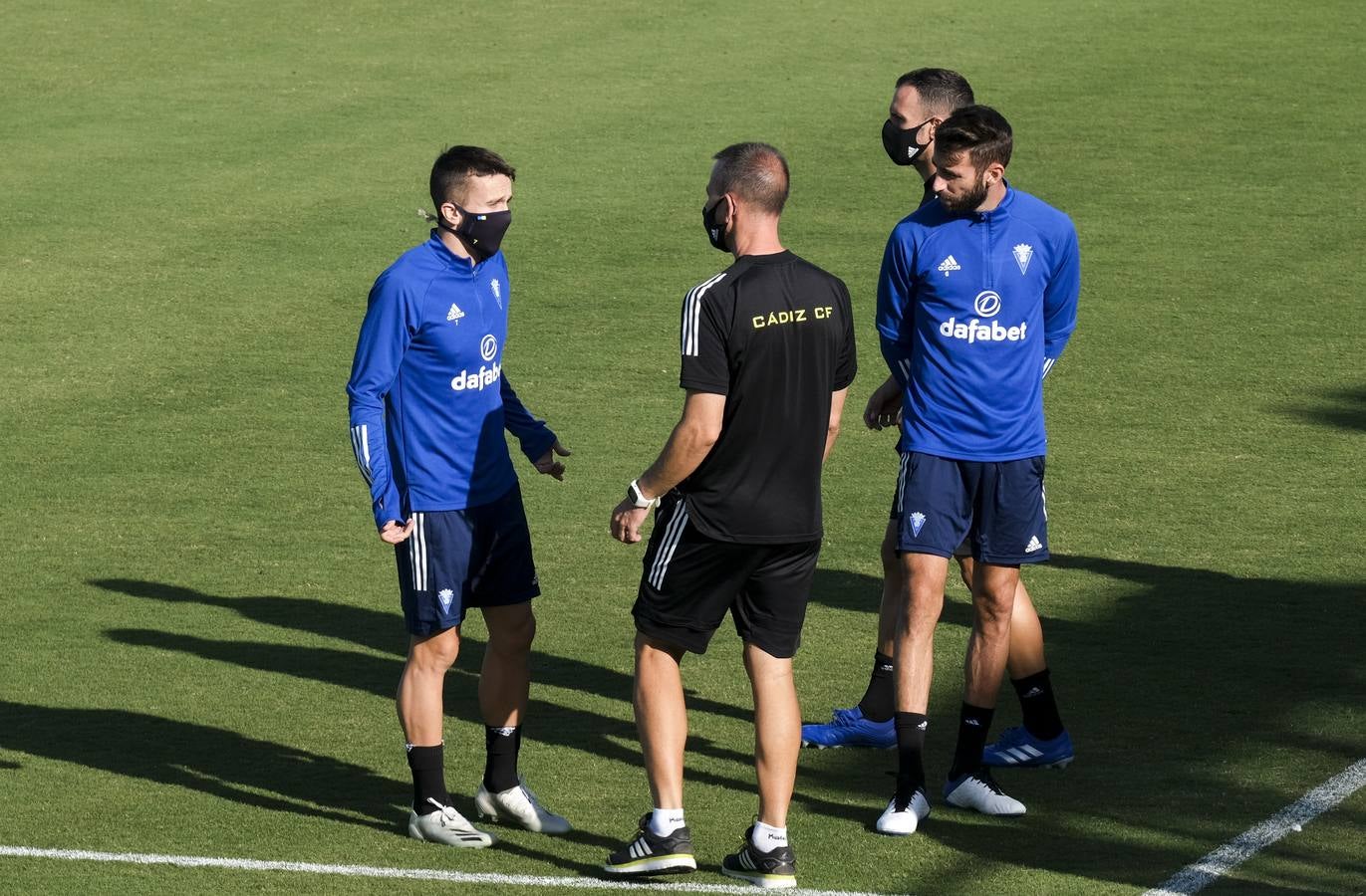 Fotos: Las nuevas caras del Cádiz CF de Primera en entrenamiento