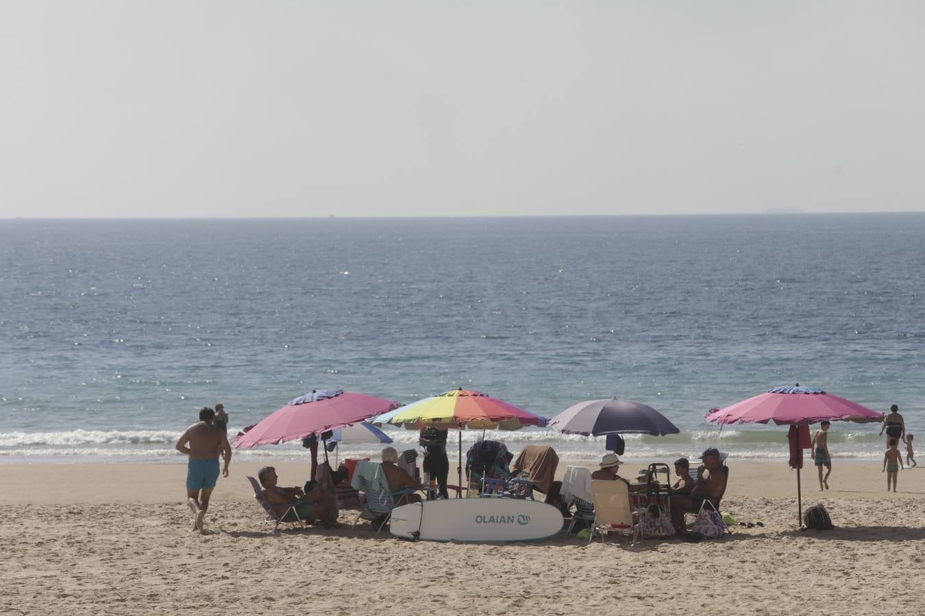 Ambiente en Cádiz en el puente del Pilar