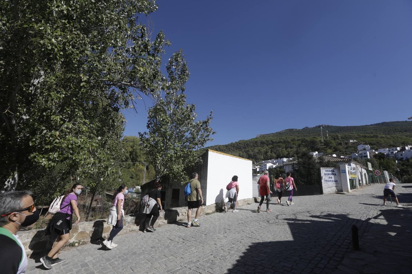 Gran afluencia de turistas en la Sierra de Cádiz en el puente del Pilar