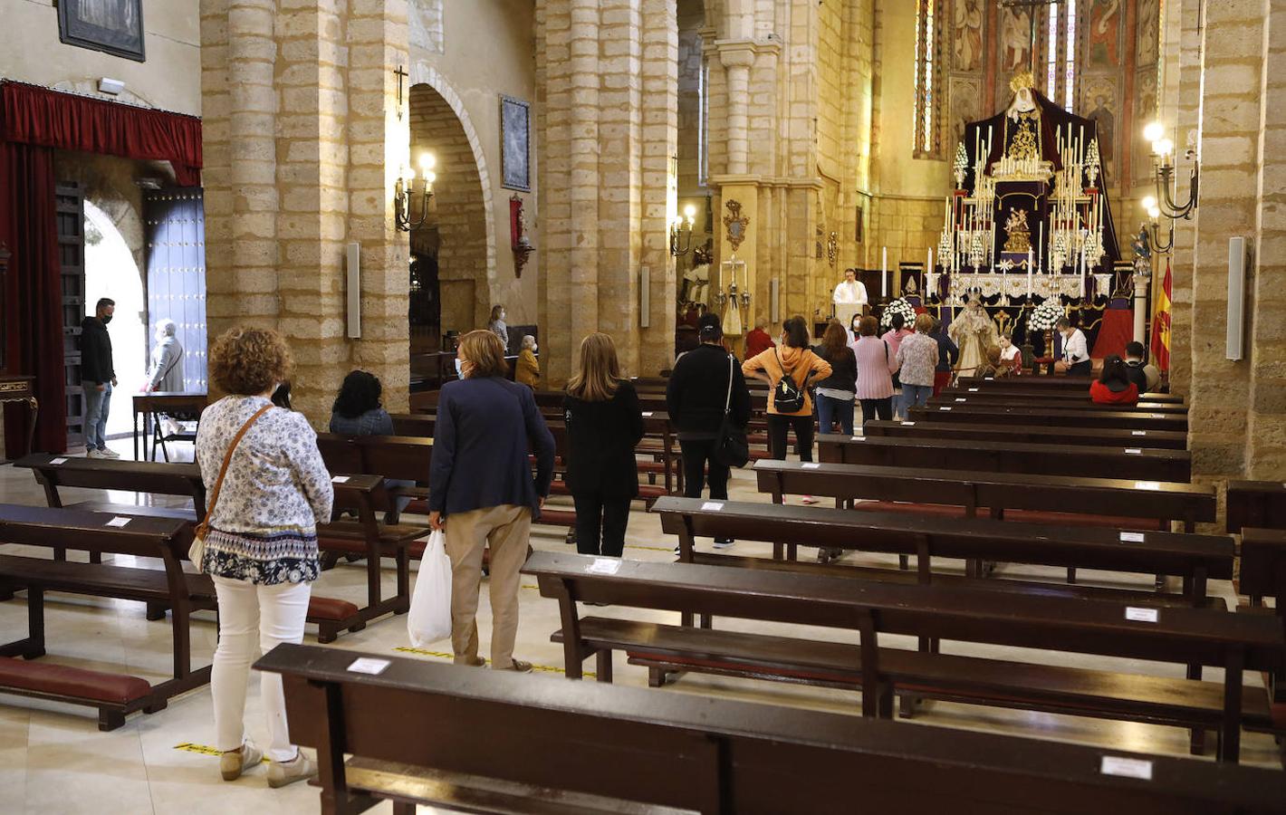 La visita a la Virgen de los Remedios de Córdoba en martes y 13, en imágenes