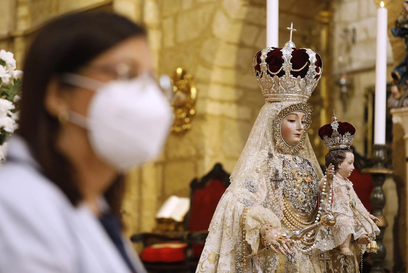 La visita a la Virgen de los Remedios de Córdoba en martes y 13, en imágenes